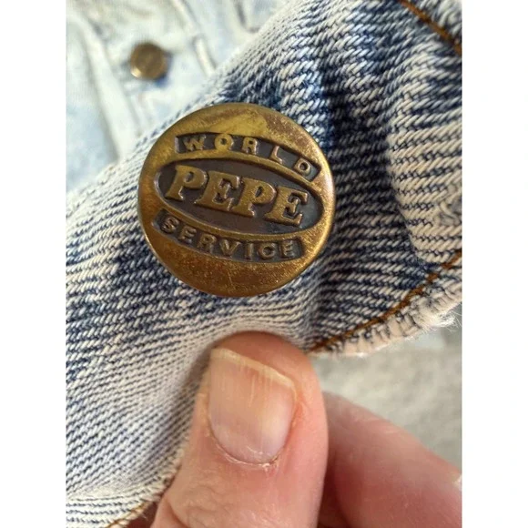 Light Wash Denim Jacket - Women - Picture 6 of 13